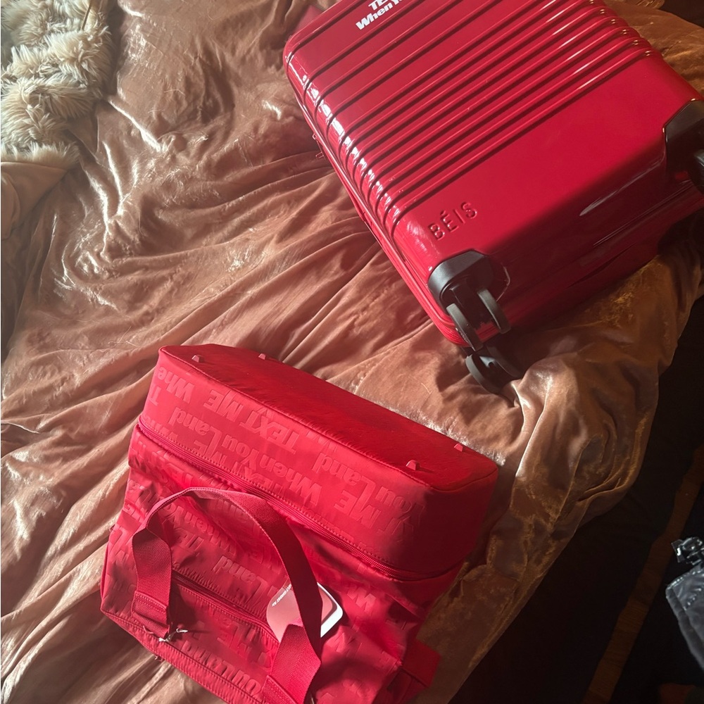 BEIS Vibrant Red Luggage Set